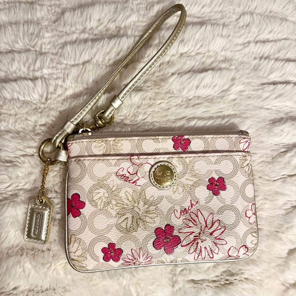 Coach pink and white leather wristlet - Picture 2 of 6